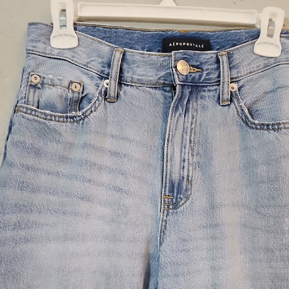 Aeropostale High Rise Super Wide Leg Light Blue Jeans, Size 8 Reg - Picture 6 of 10